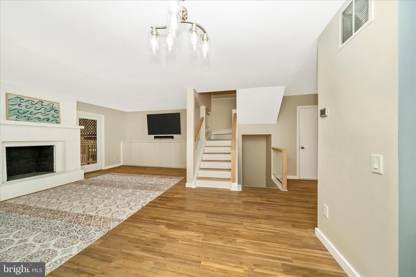 18511 Eagles Roost Drive photo 9