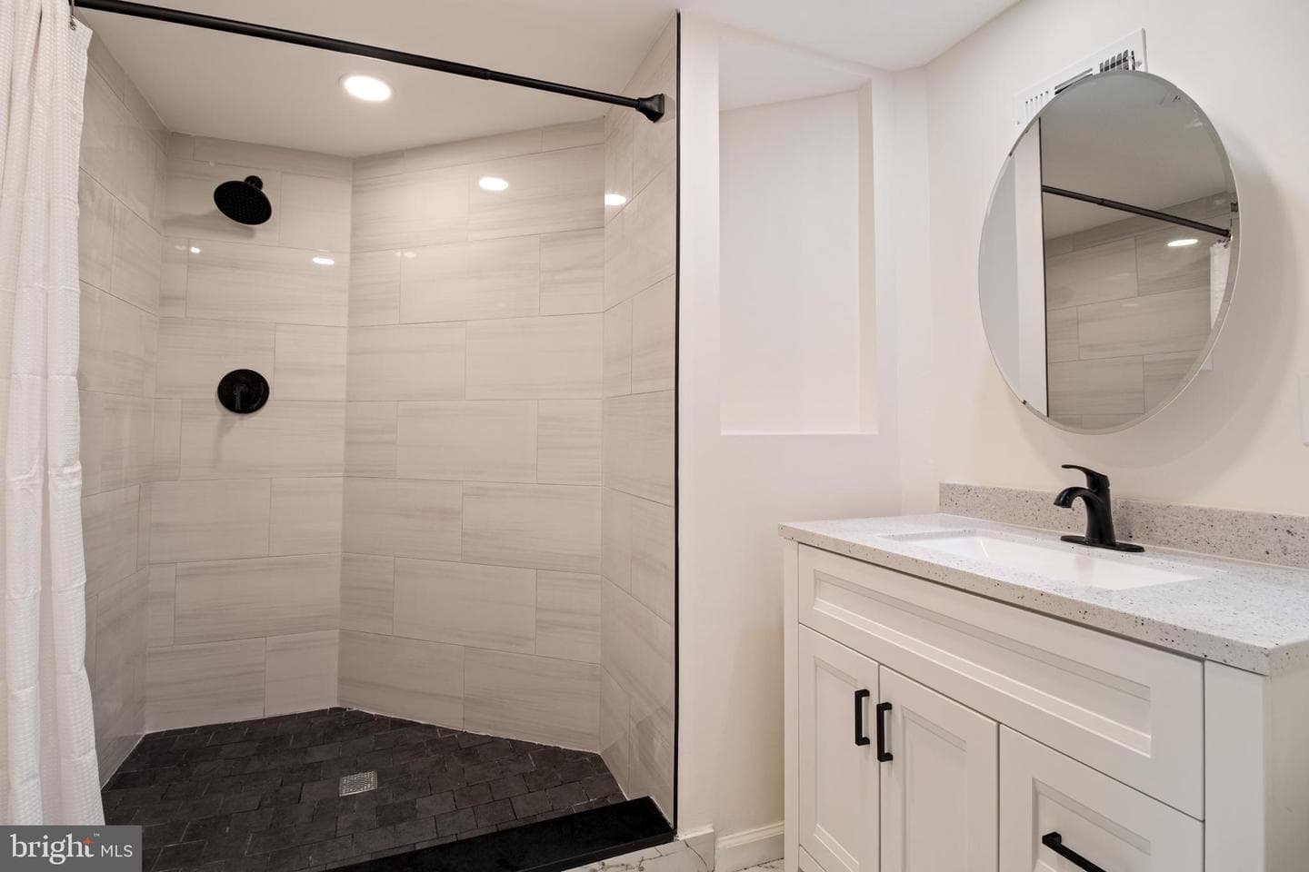 2921 Weisman Road photo 11