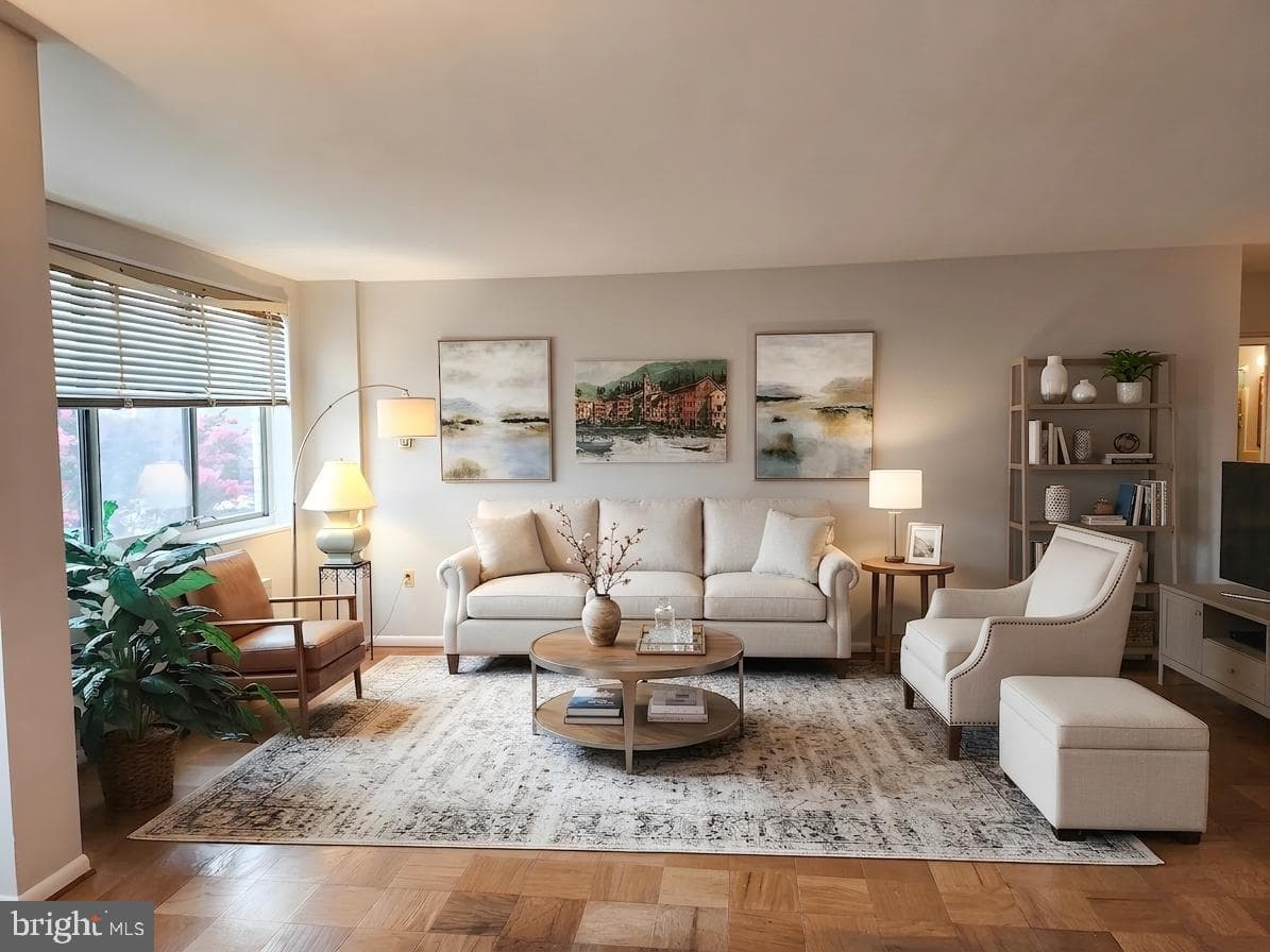 10401 Grosvenor Place #314, Rockville