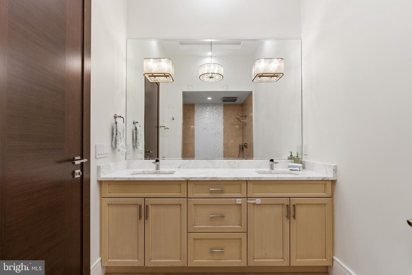 8880 Bradley Boulevard photo 29