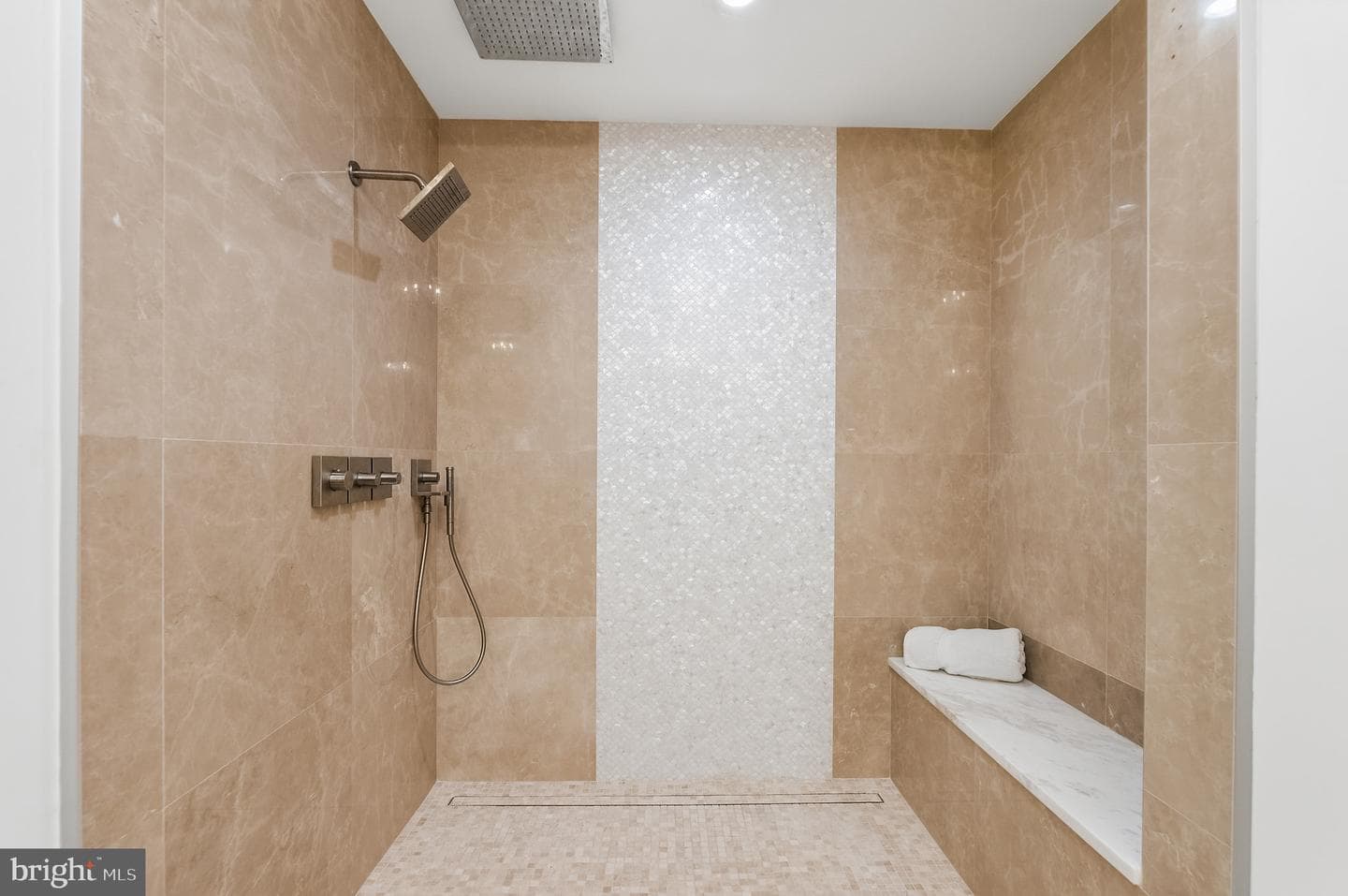 8880 Bradley Boulevard photo 31