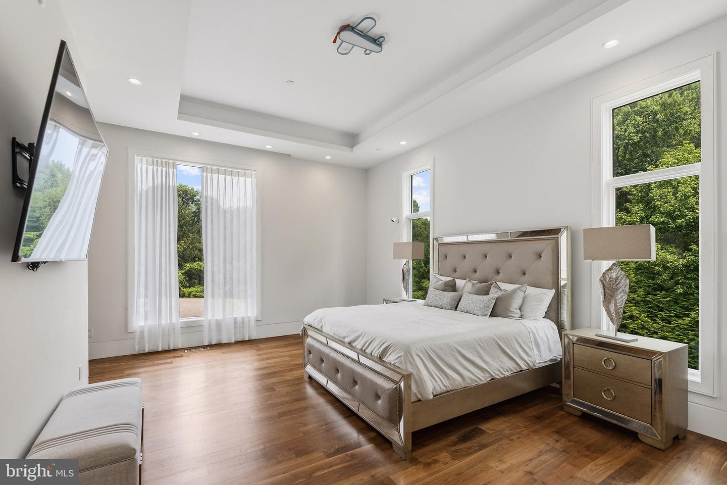 8880 Bradley Boulevard photo 34