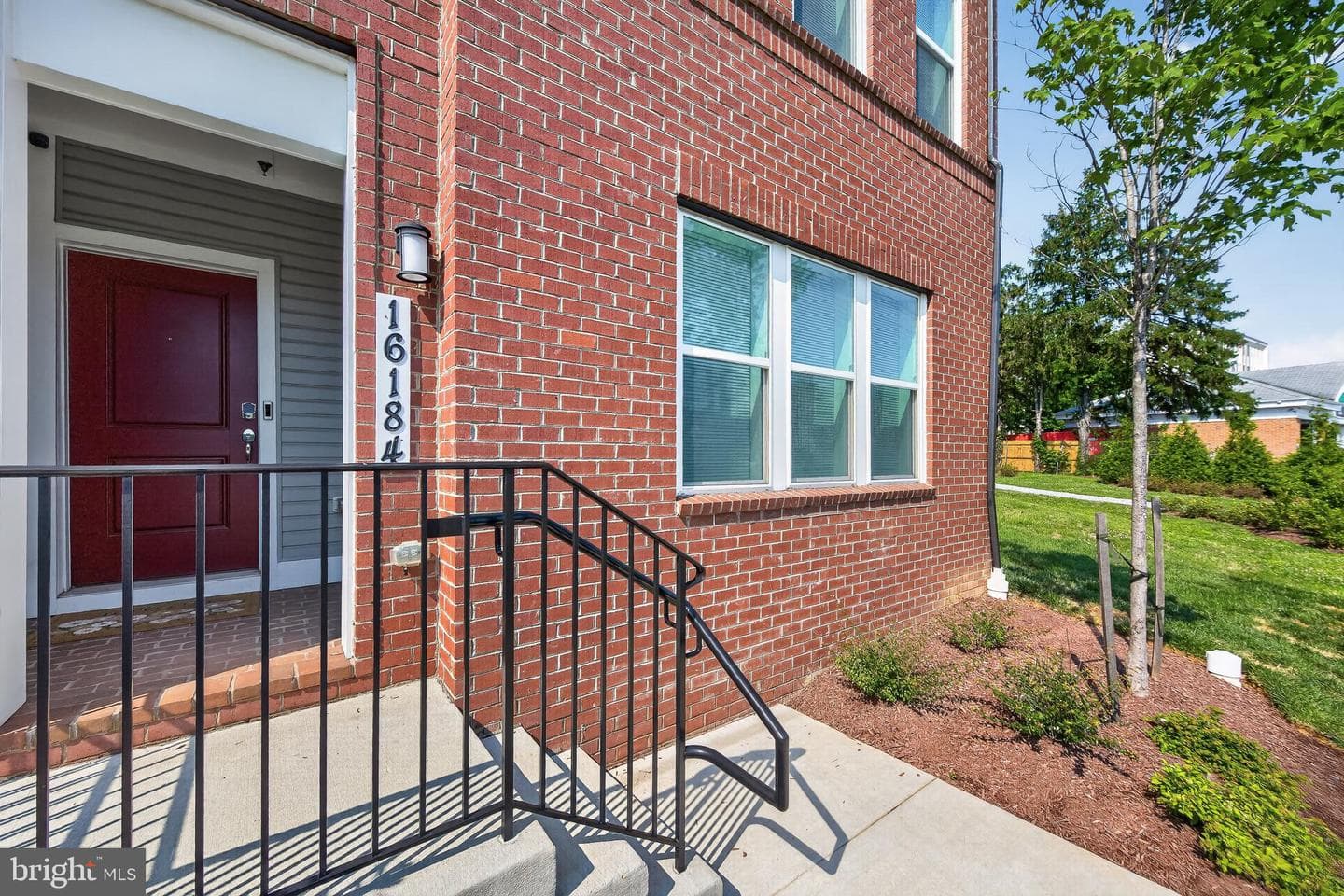 16184 Frederick Road photo 4
