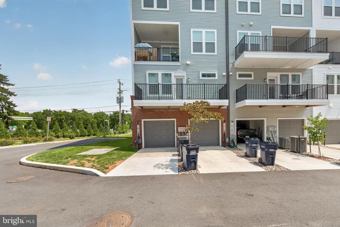 16184 Frederick Road photo 54