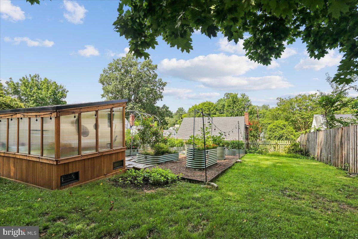 10717 St Paul Street photo 30