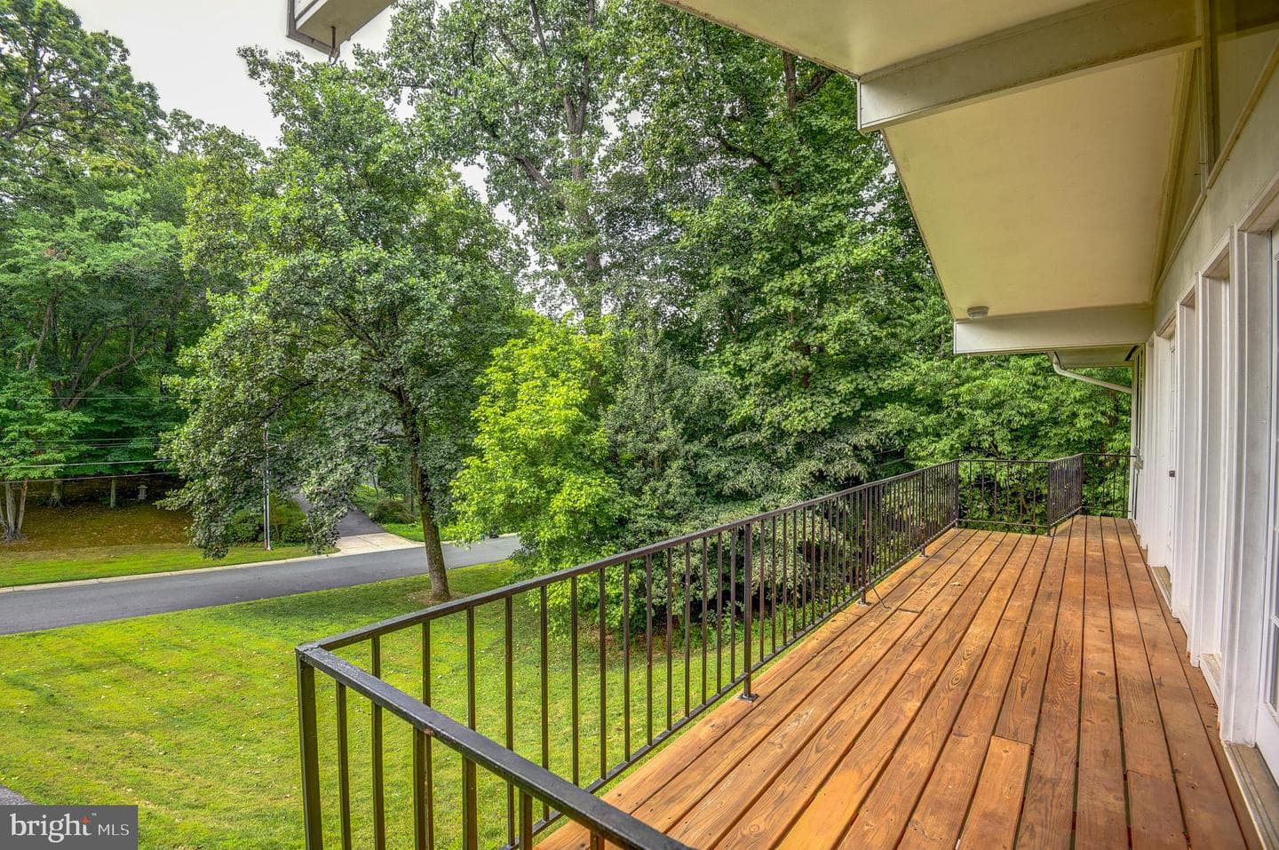 6900 Heatherhill Road photo 23