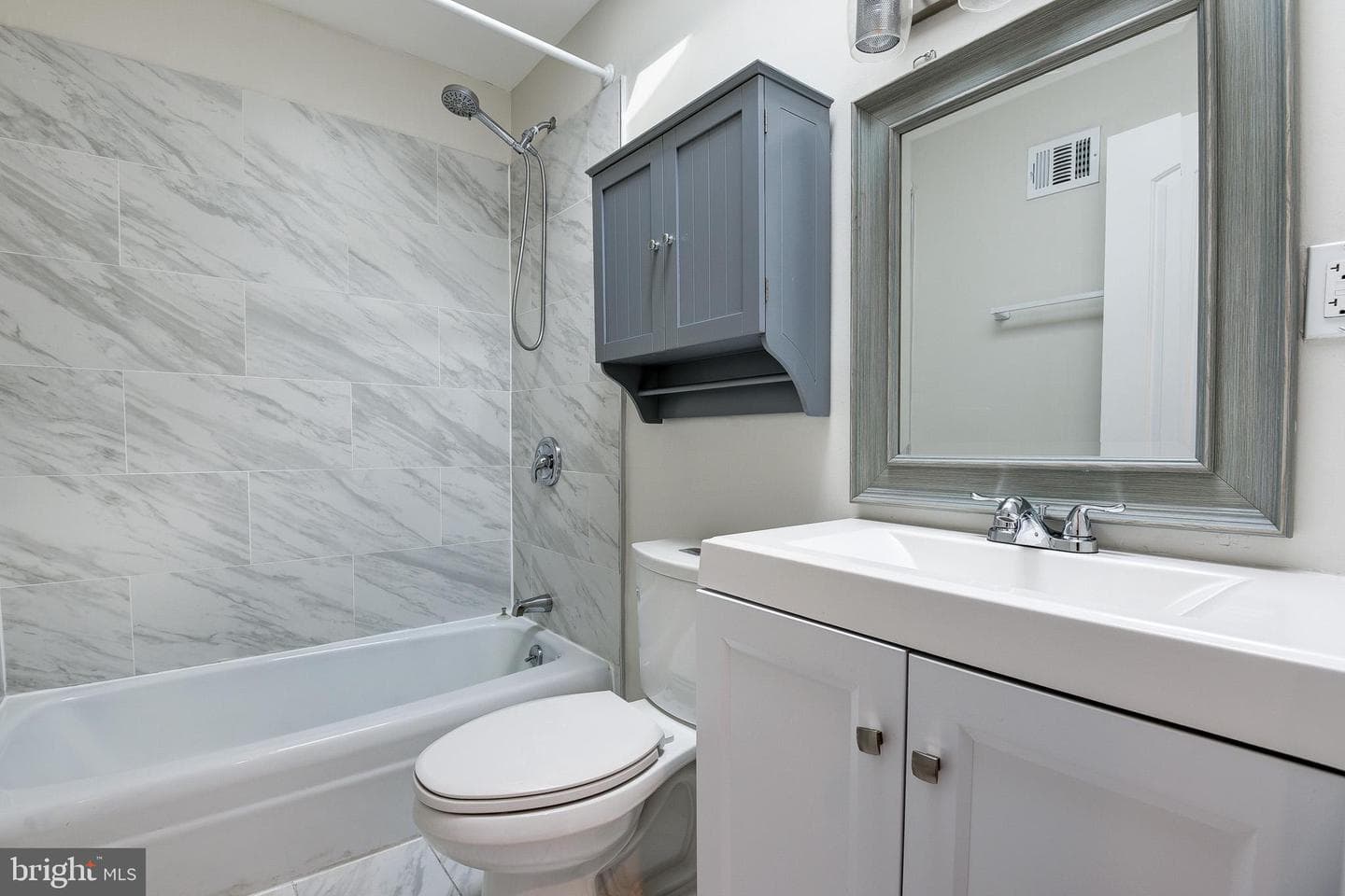 6900 Heatherhill Road photo 33