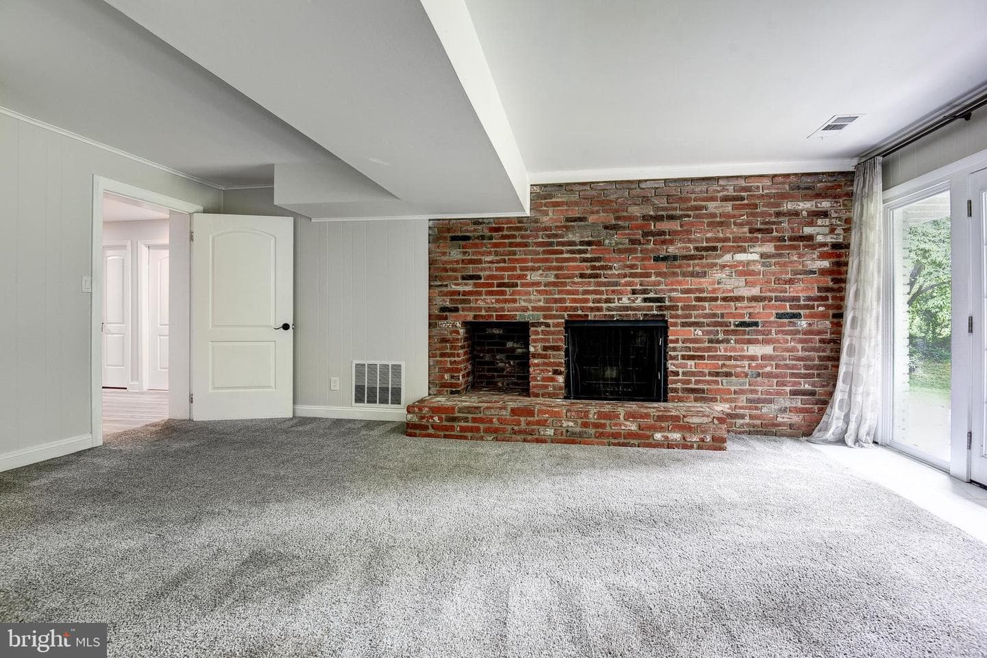 6900 Heatherhill Road photo 46