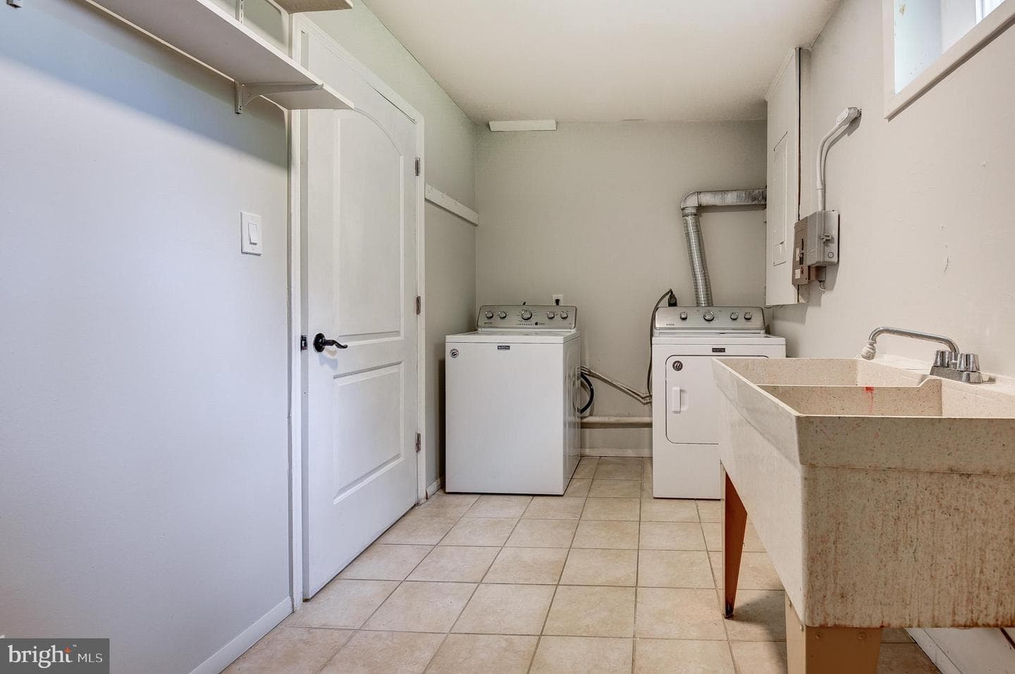 6900 Heatherhill Road photo 51
