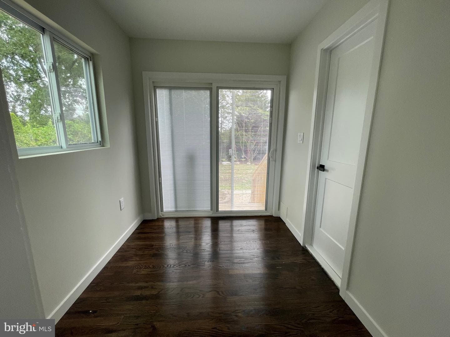 1229 Simmons Drive photo 5