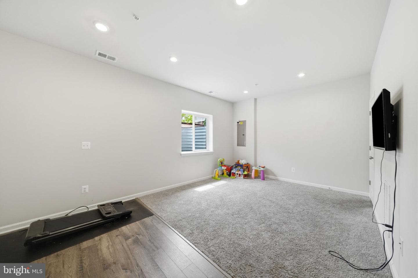 26220 Queens Grove Terrace photo 31