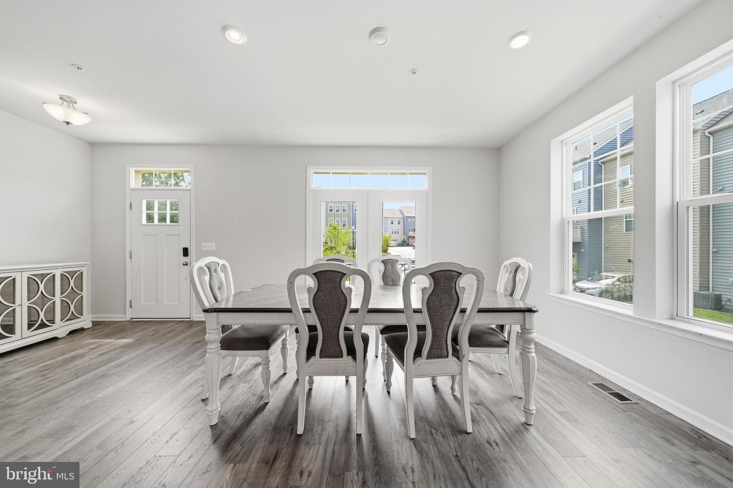 26220 Queens Grove Terrace photo 7