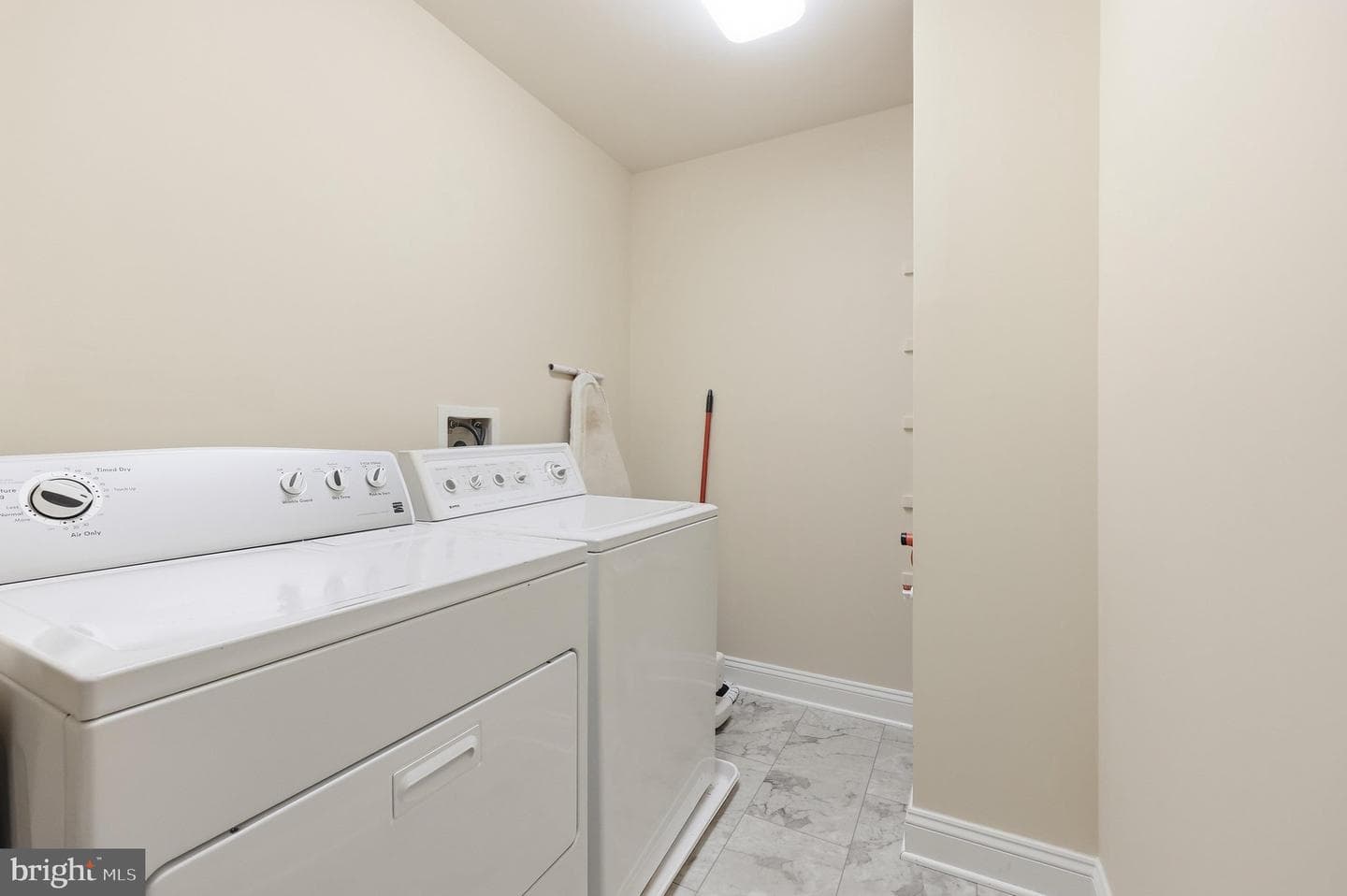 9304 Heather Field Court photo 39