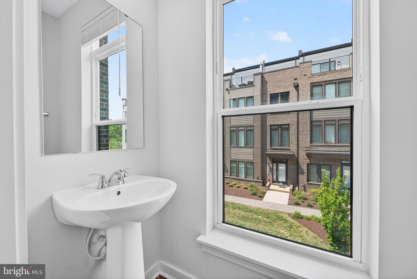 8279 Front Loop photo 16