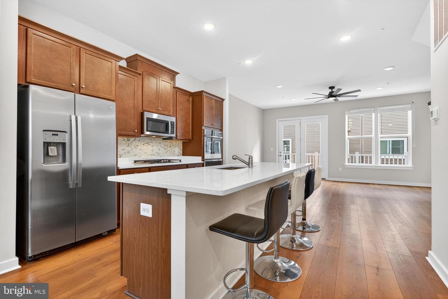 8279 Front Loop photo 9