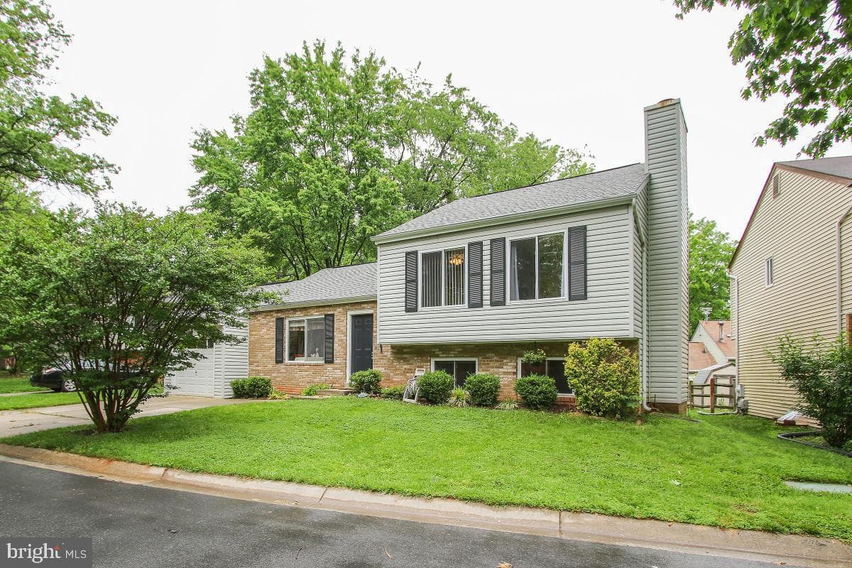 12 Glazebrook Ct Gaithersburg Md 20878 photo 1