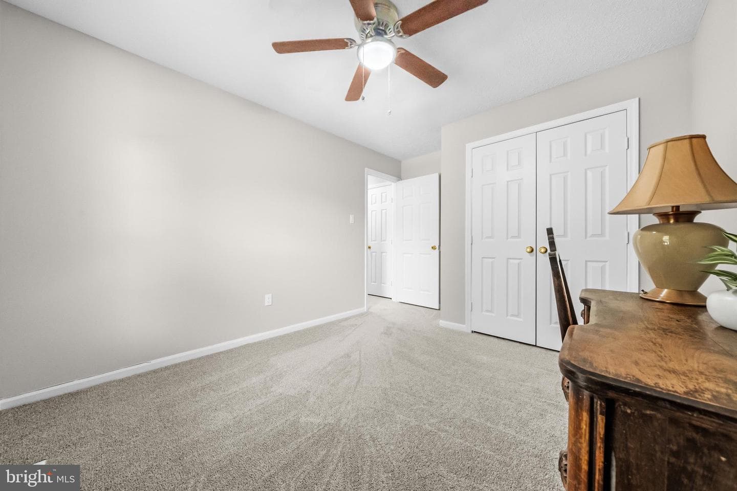 113 Bookham Lane photo 20