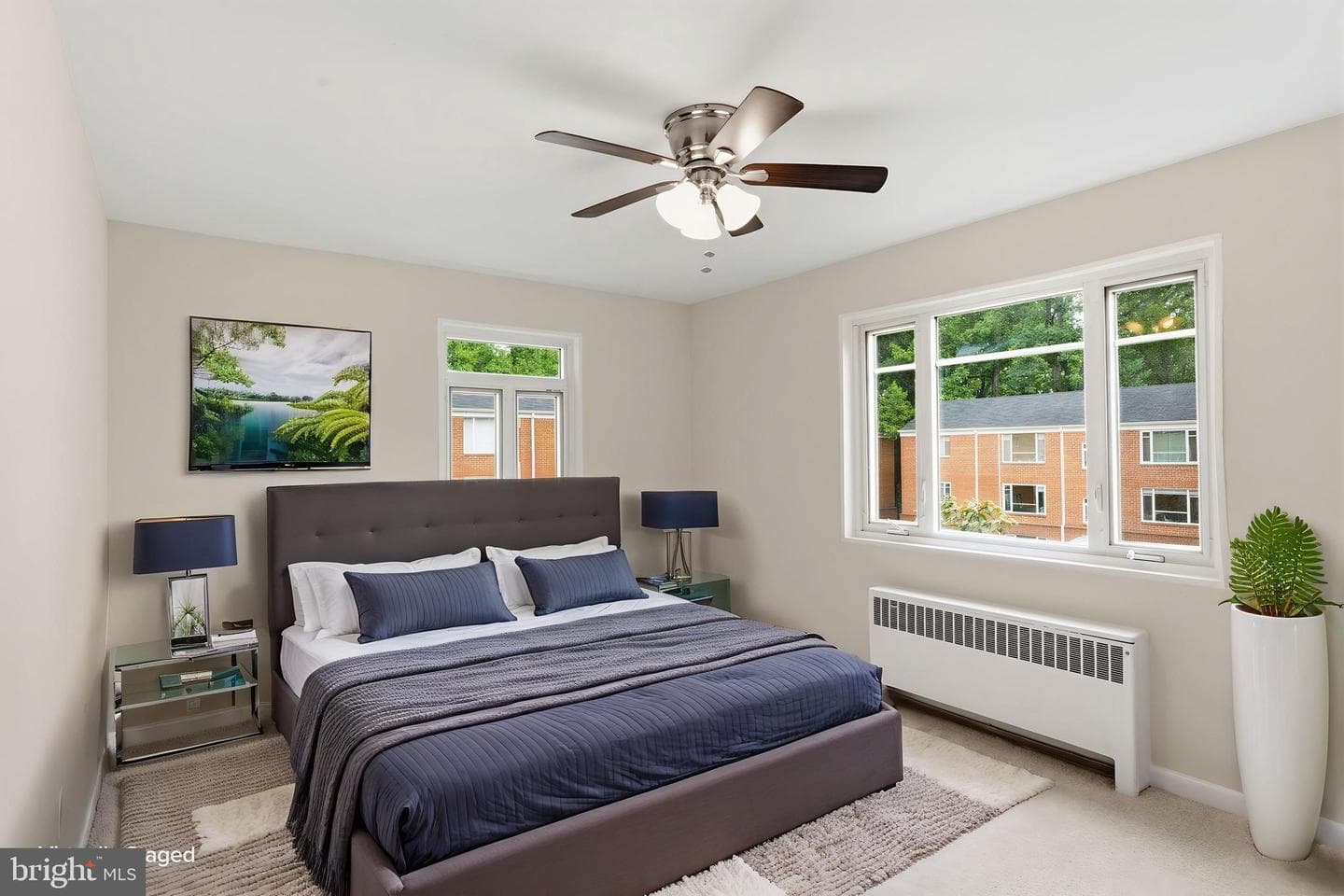 10413 Montrose Avenue #10413 photo 15