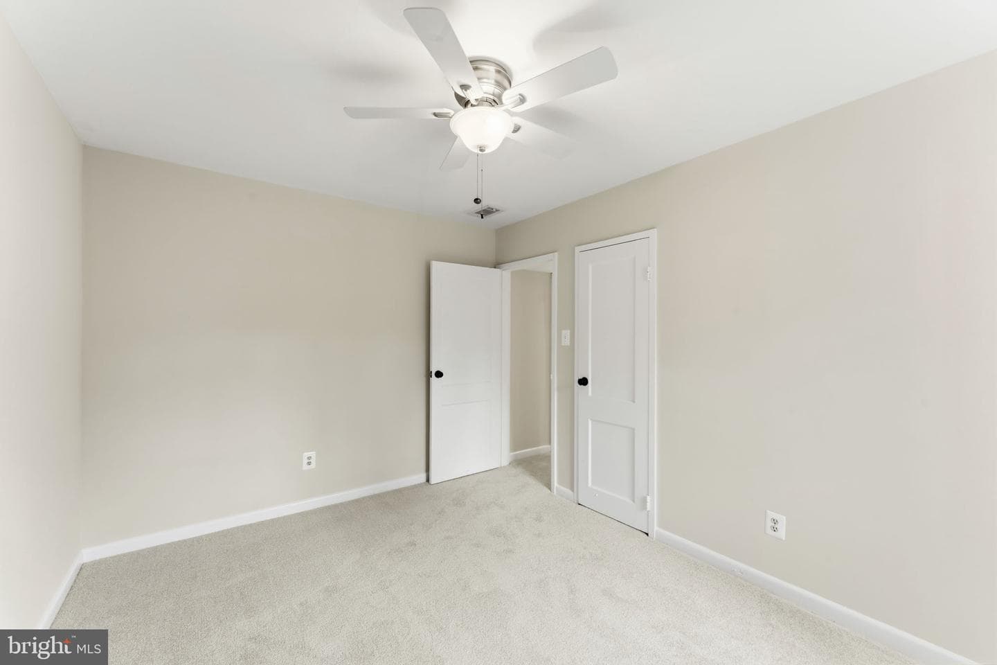 10413 Montrose Avenue #10413 photo 17