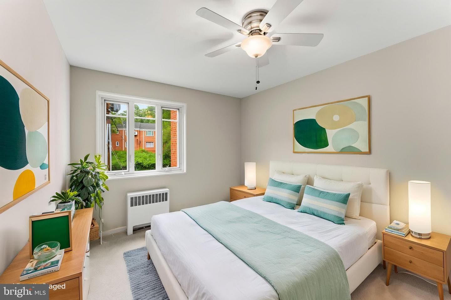 10413 Montrose Avenue #10413 photo 20