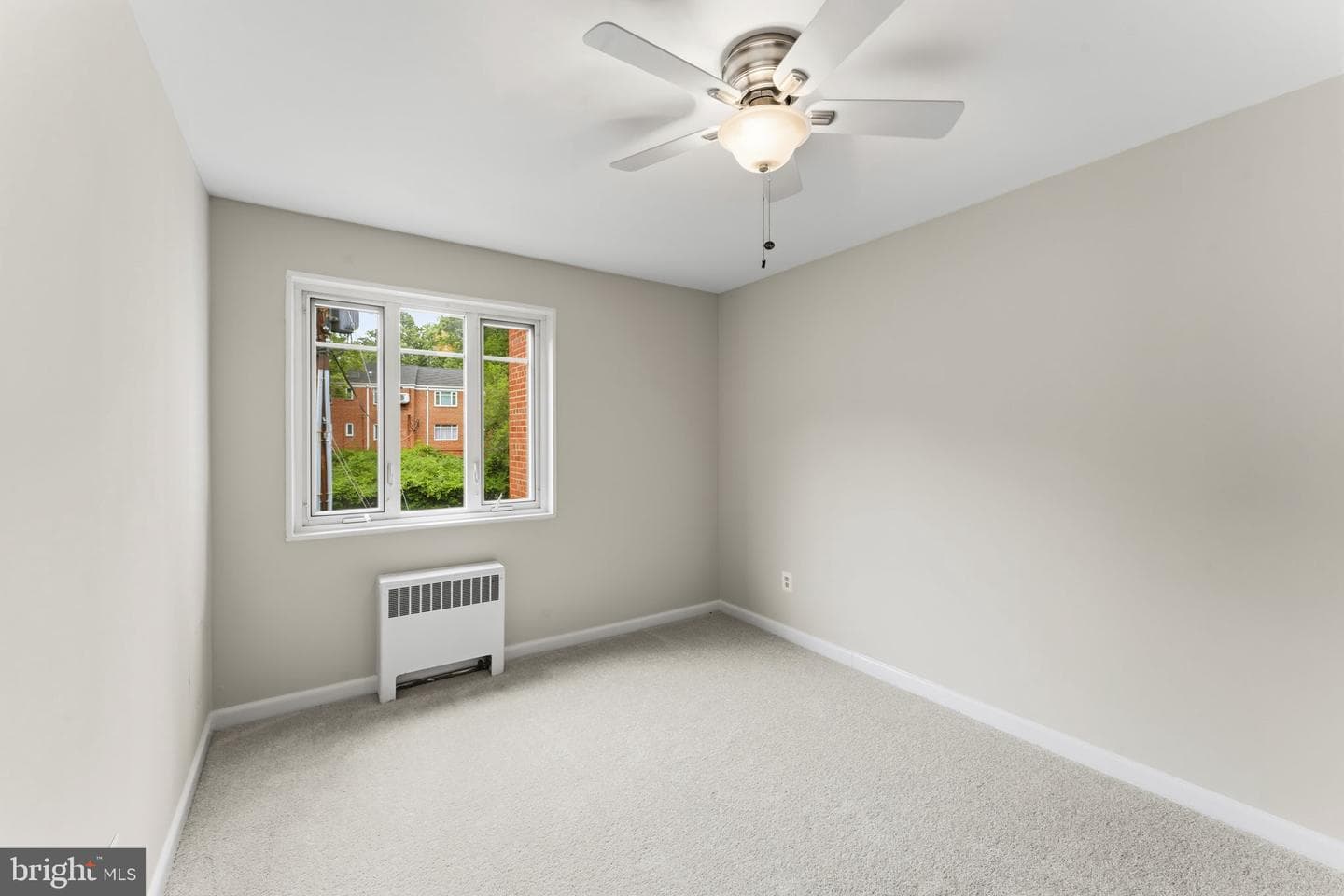 10413 Montrose Avenue #10413 photo 21