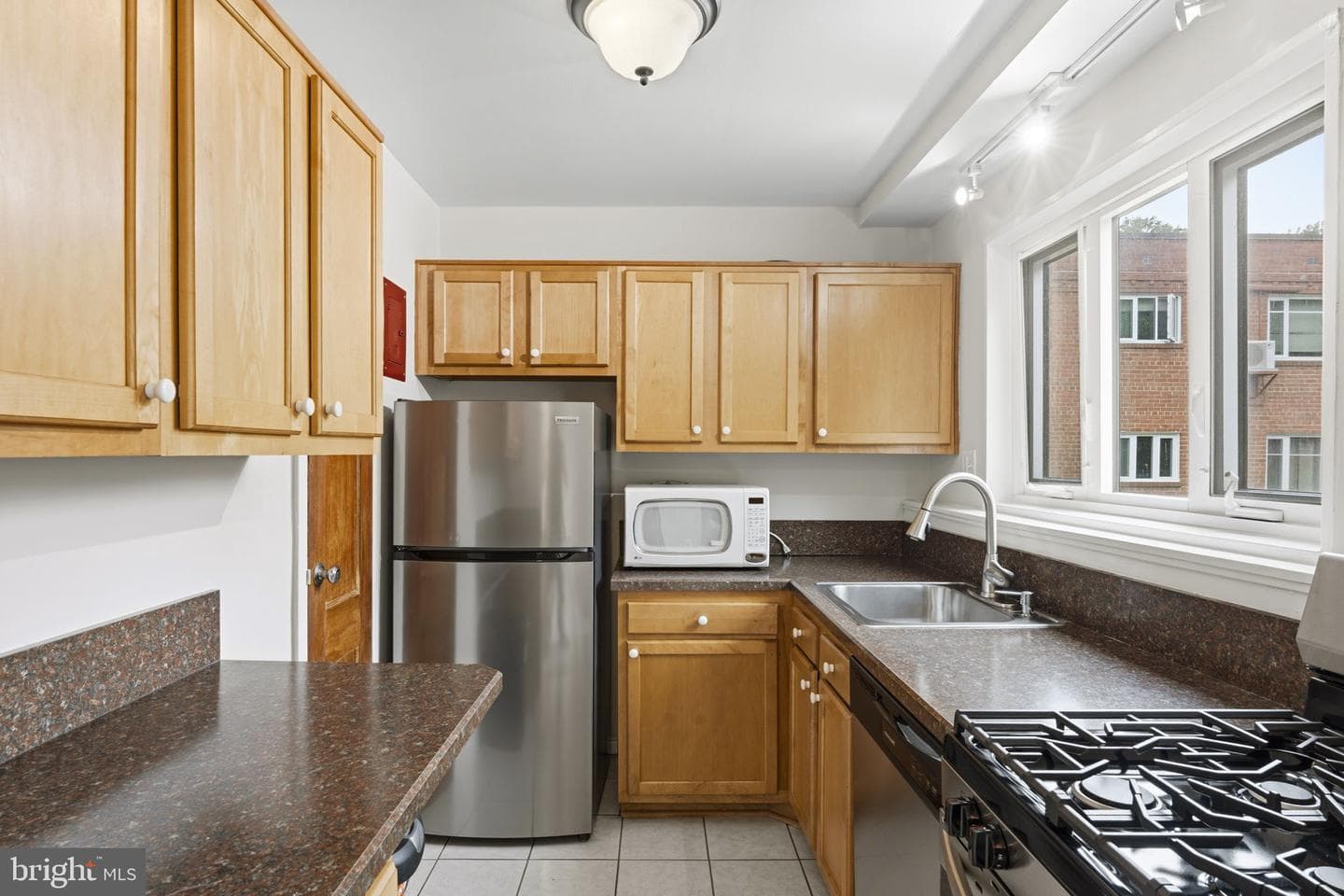 10413 Montrose Avenue #10413 photo 5