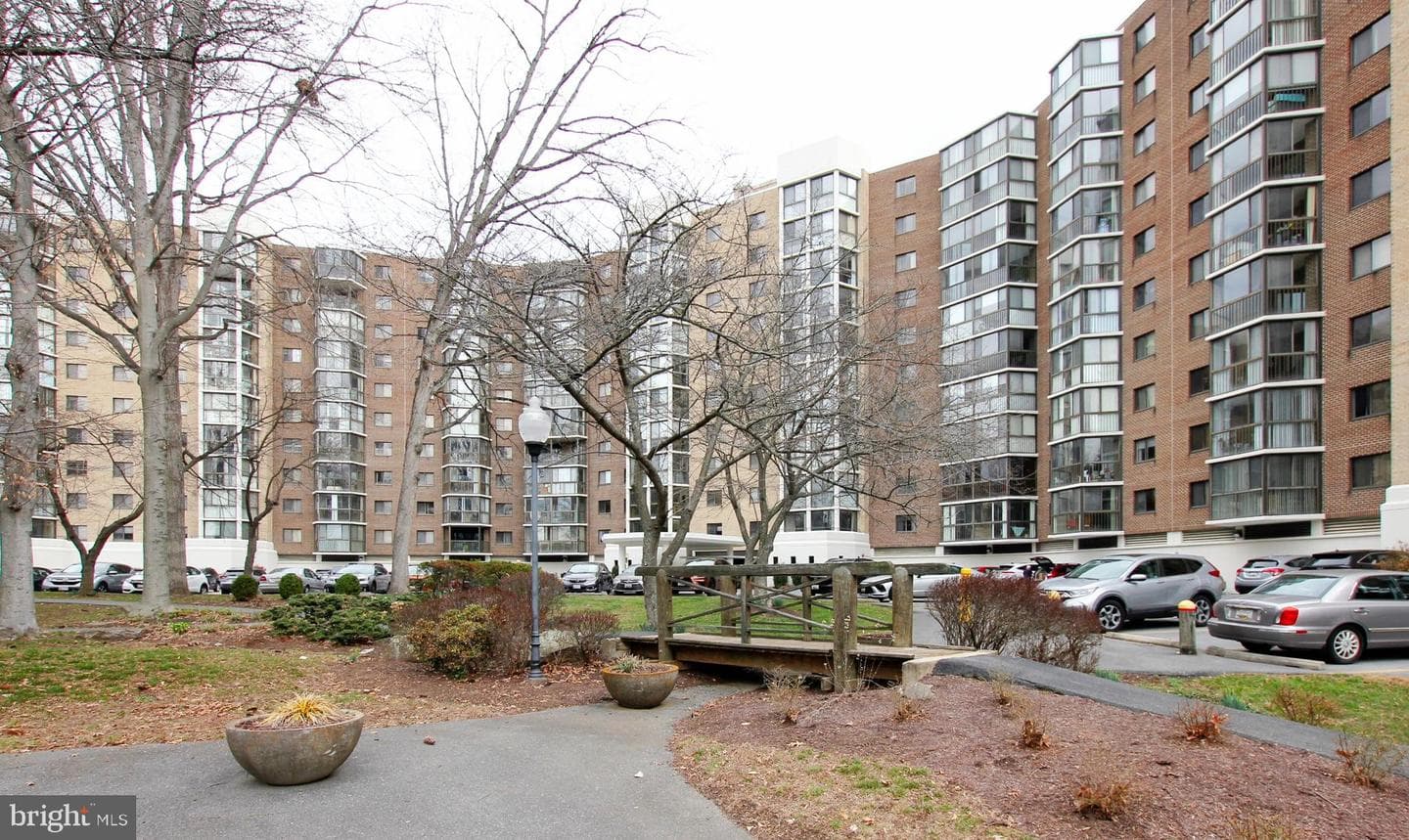 15107 Interlachen Drive #2-621 photo 1