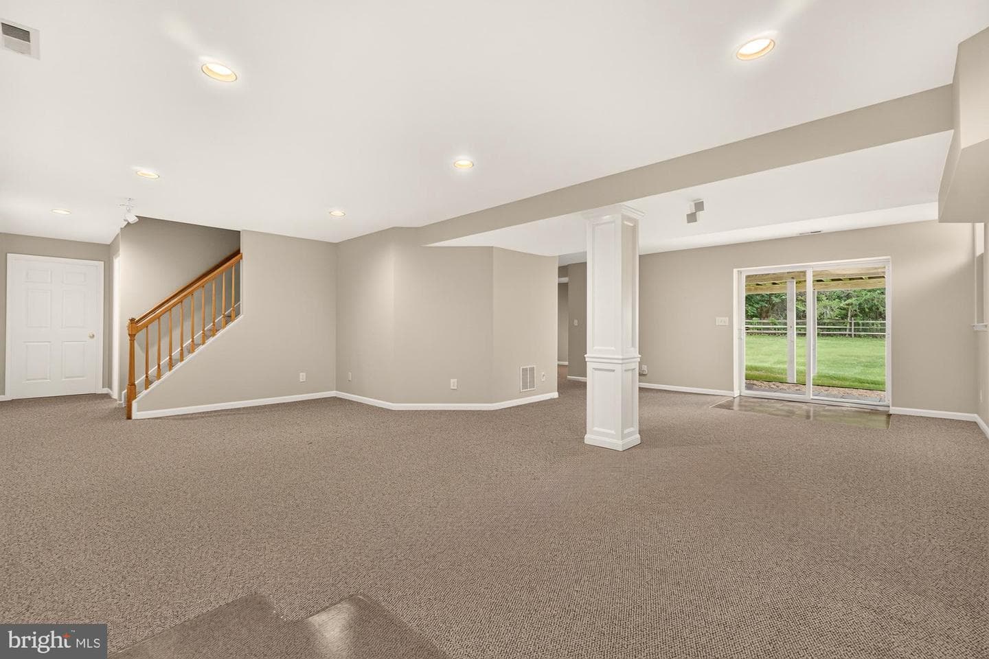 16900 Hillard Street photo 63