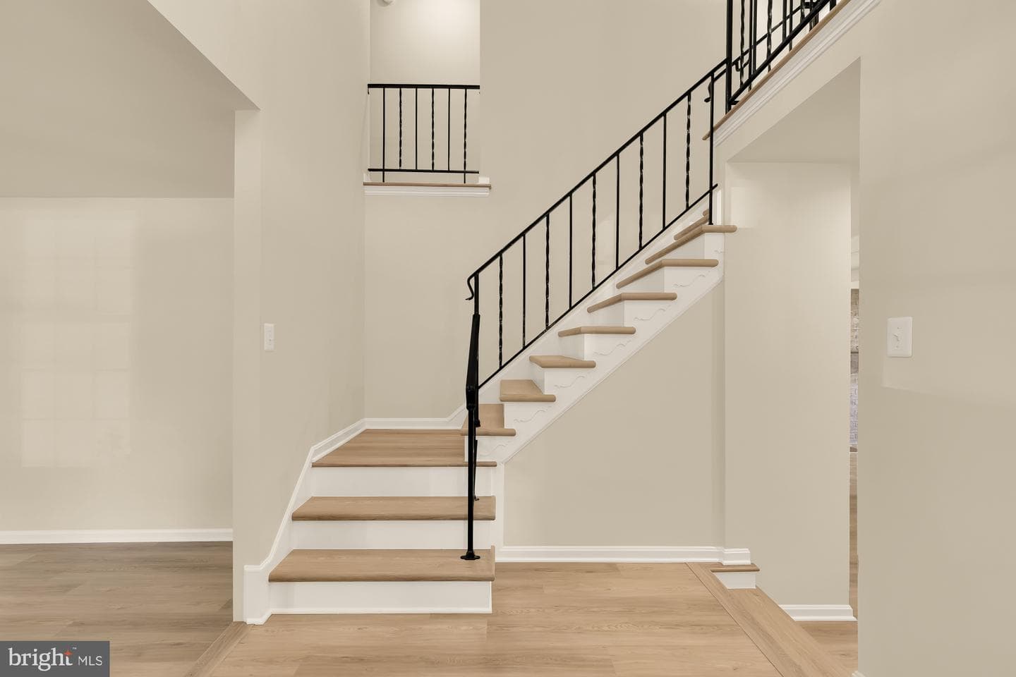 12428 Goldfinch Court photo 4