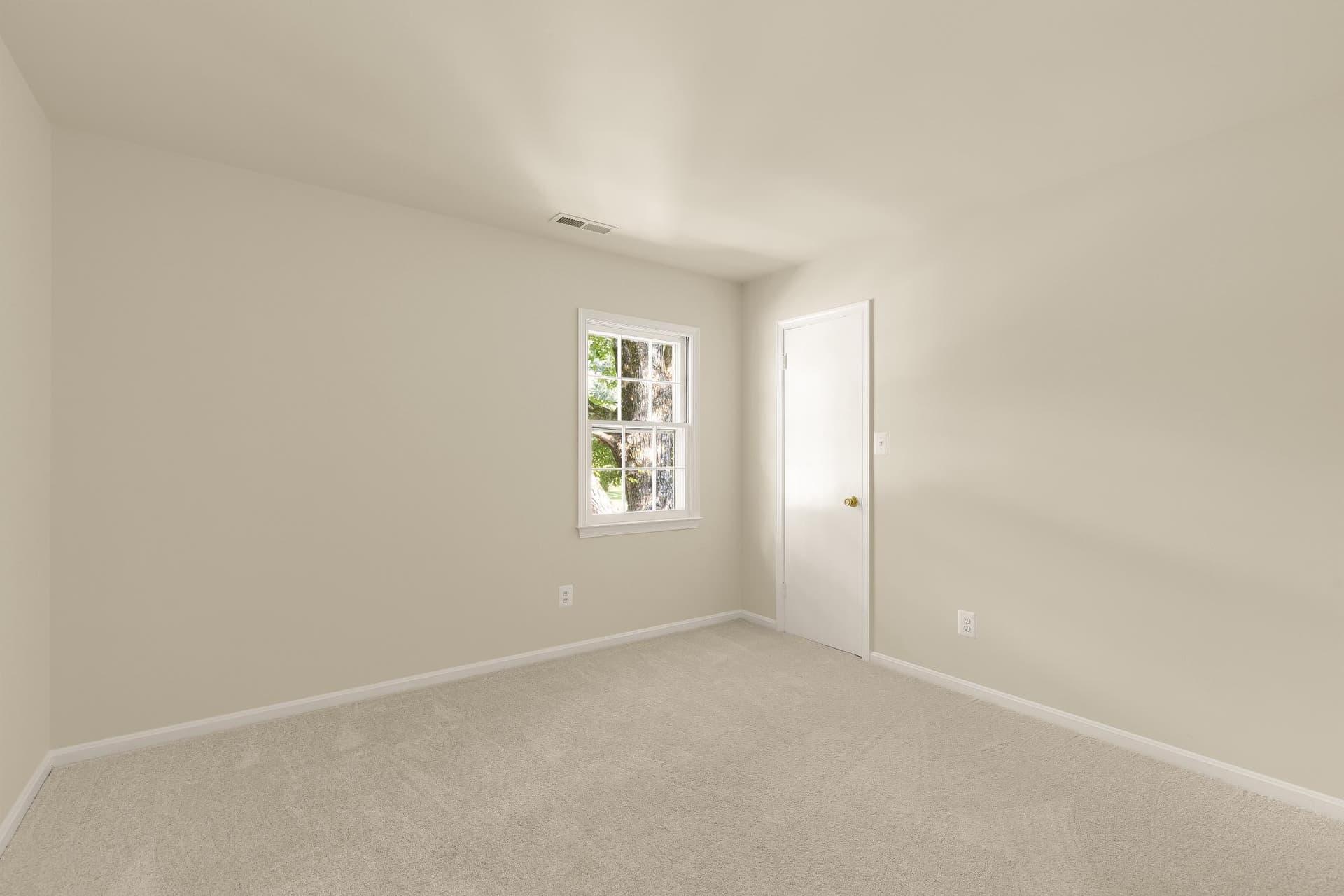 12428 Goldfinch Court photo 42