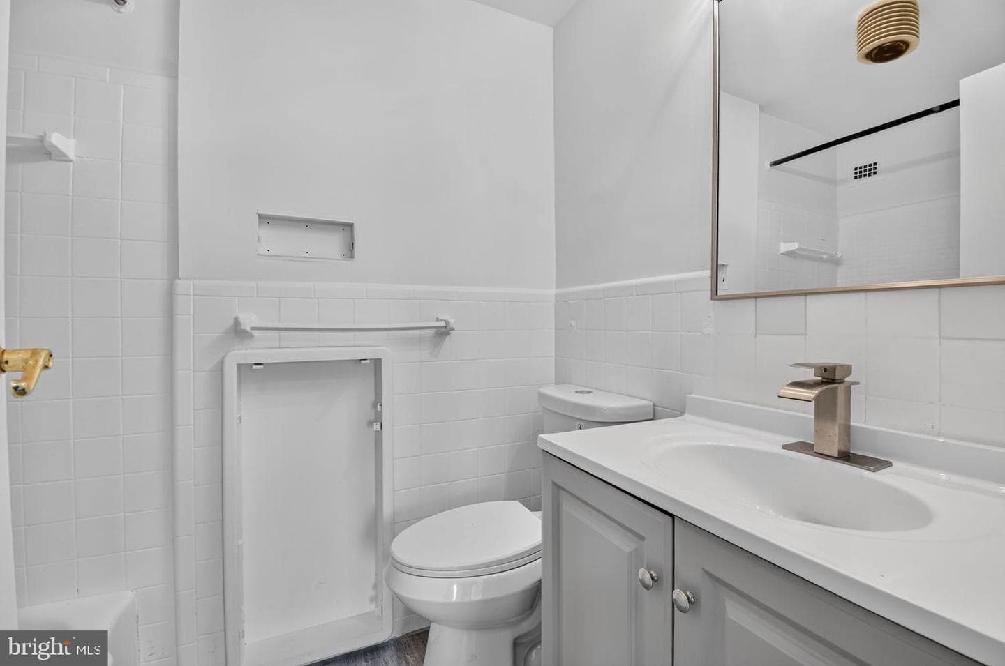 10201 Grosvenor Place #1504 photo 12