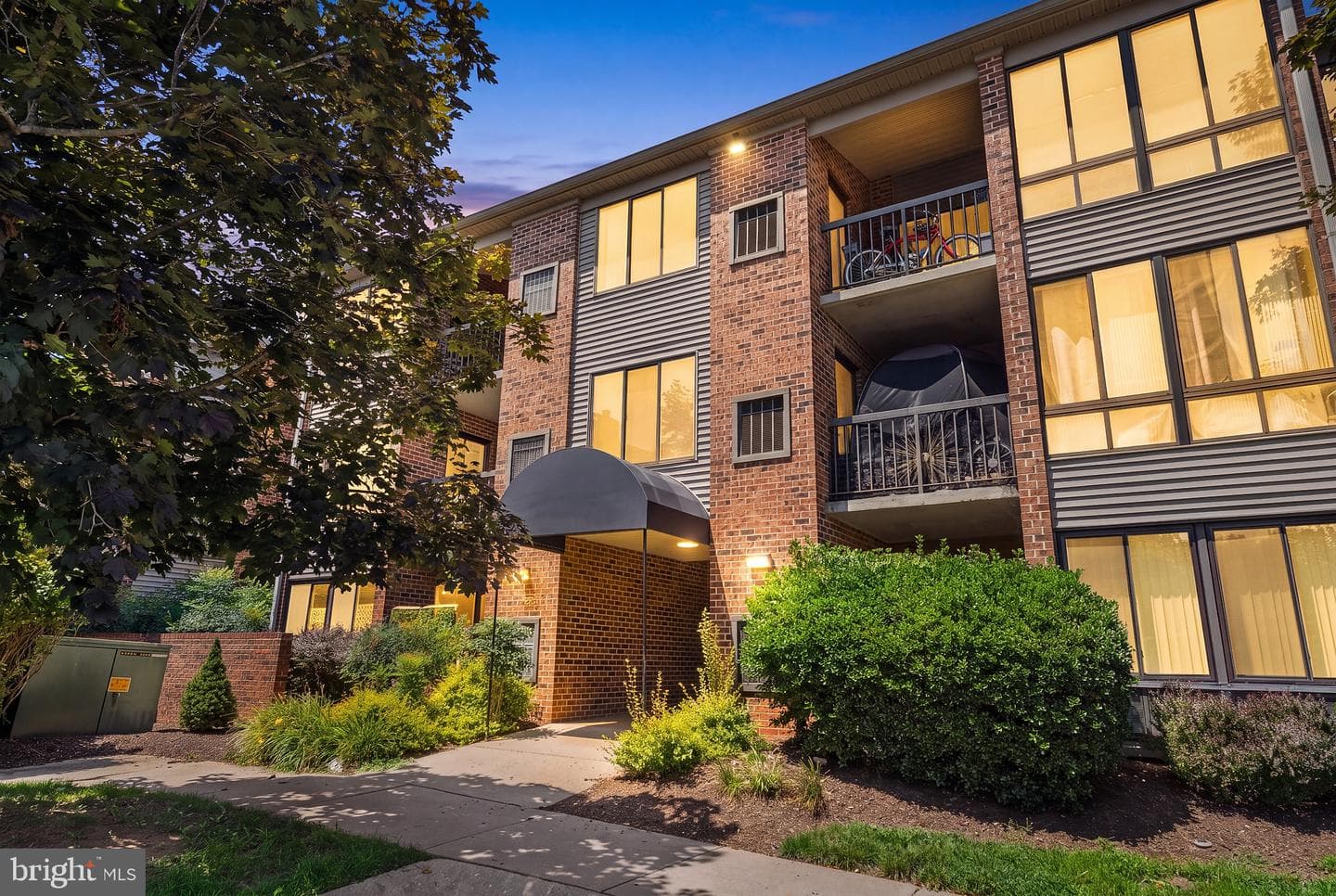18022 Chalet Drive #27-203 photo 1