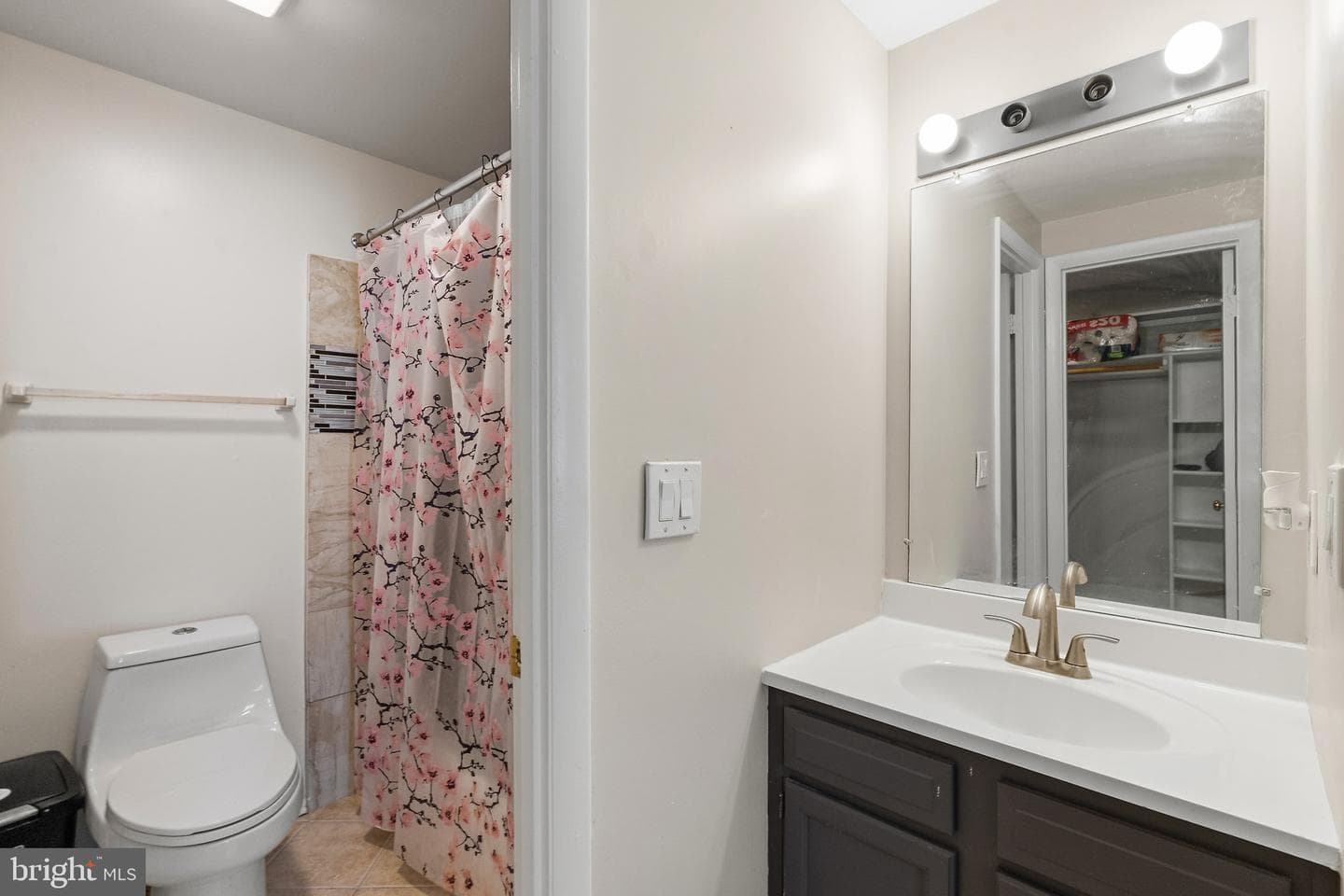 18022 Chalet Drive #27-203 photo 16