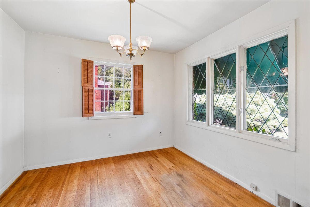 1011 W Nolcrest Drive photo 21