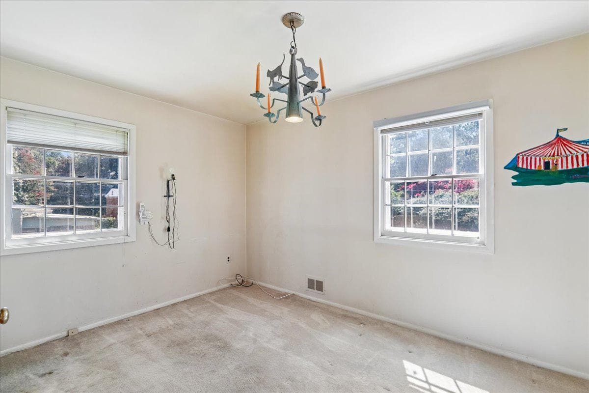 1011 W Nolcrest Drive photo 27