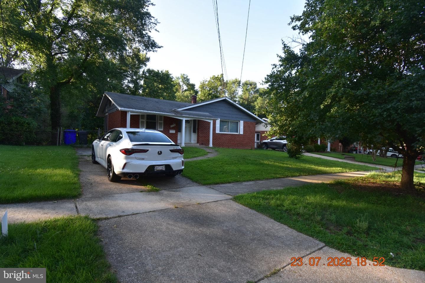 716 Whitaker Ter photo 2
