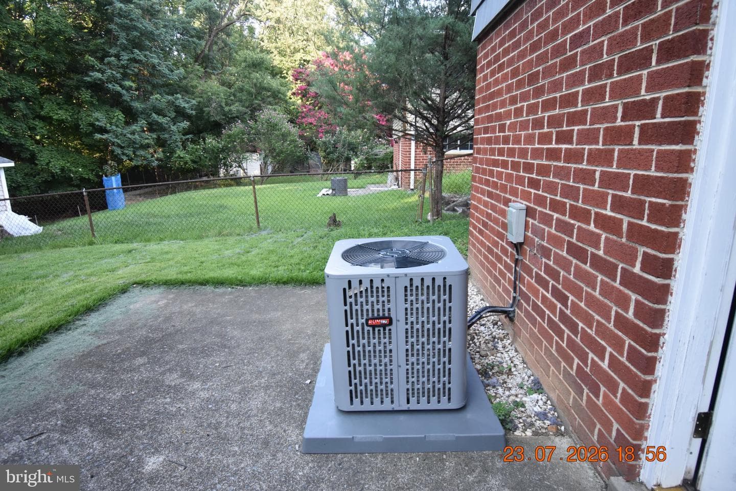 716 Whitaker Ter photo 27