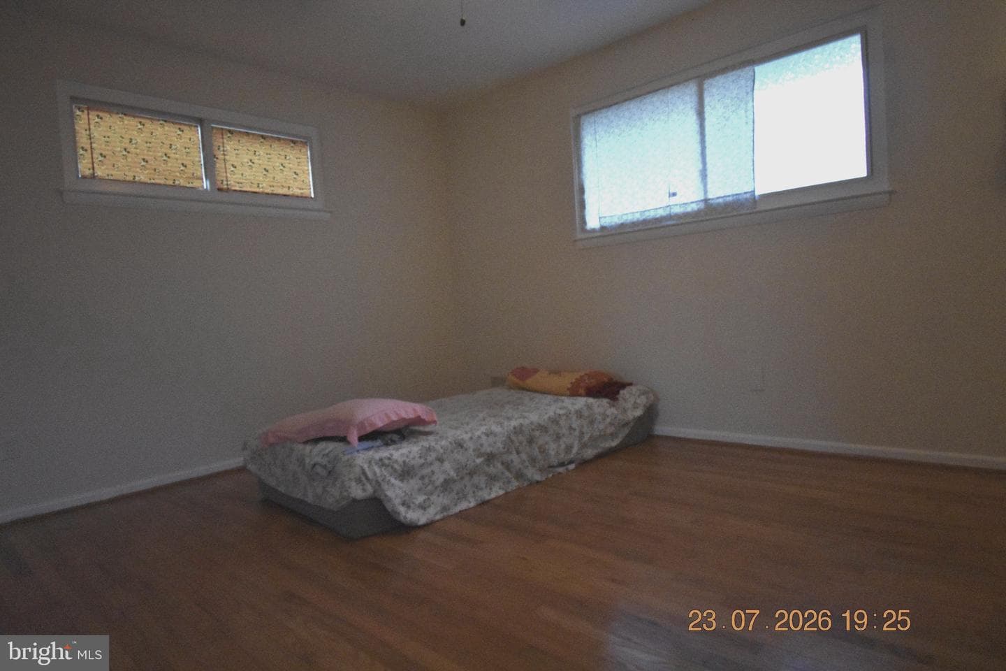 716 Whitaker Ter photo 5