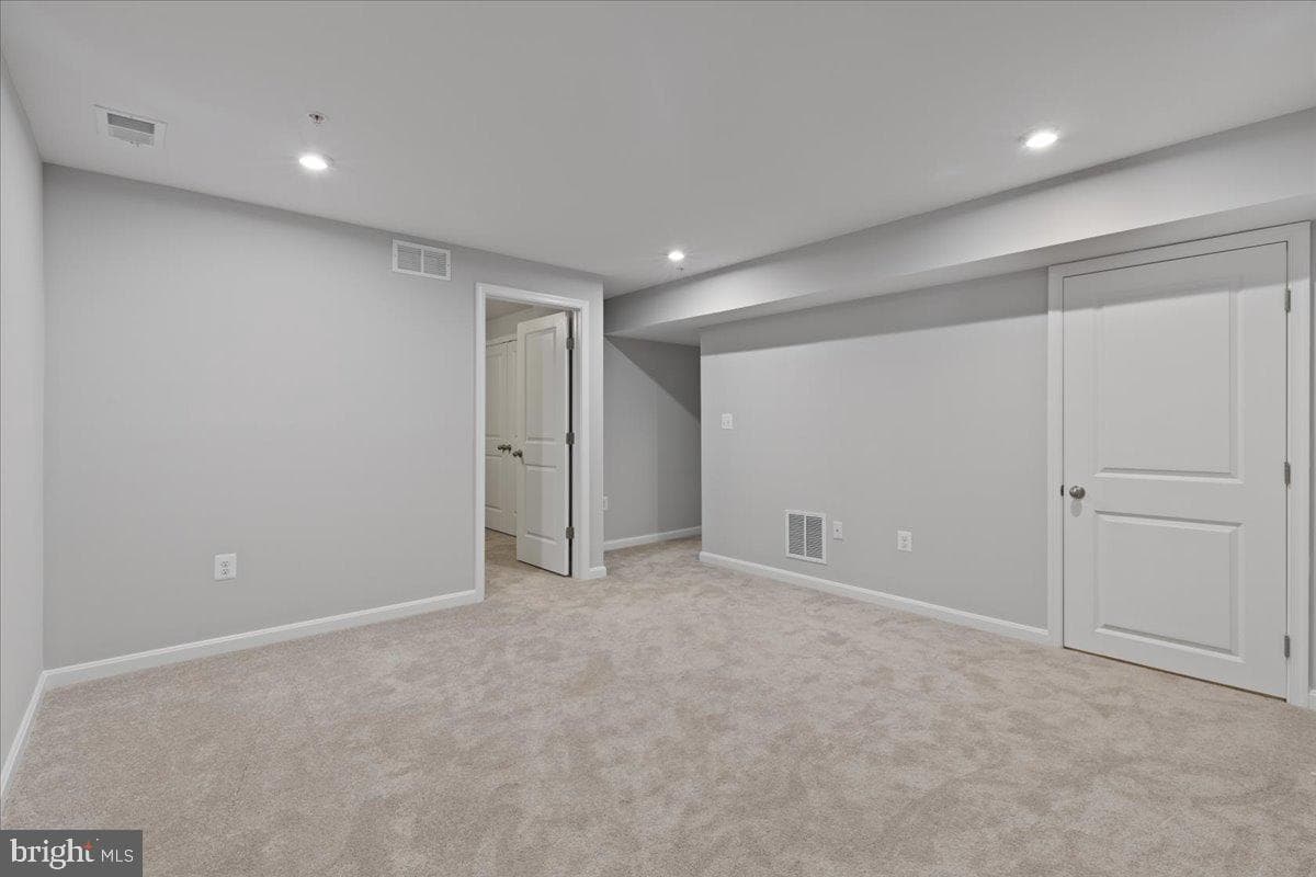 9810 Ridge Street photo 22