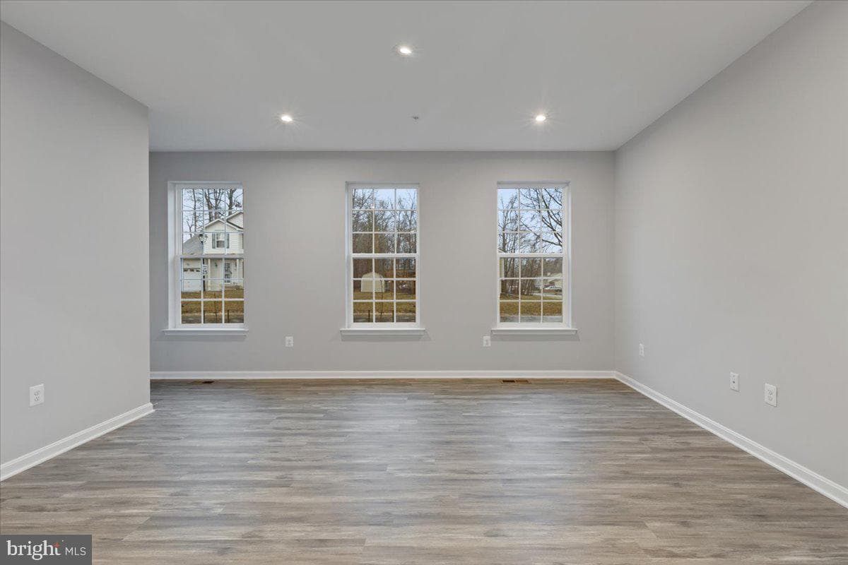 9810 Ridge Street photo 3