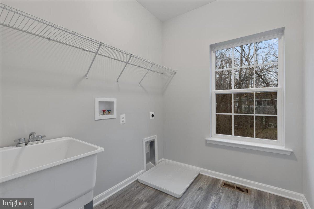 9810 Ridge Street photo 8