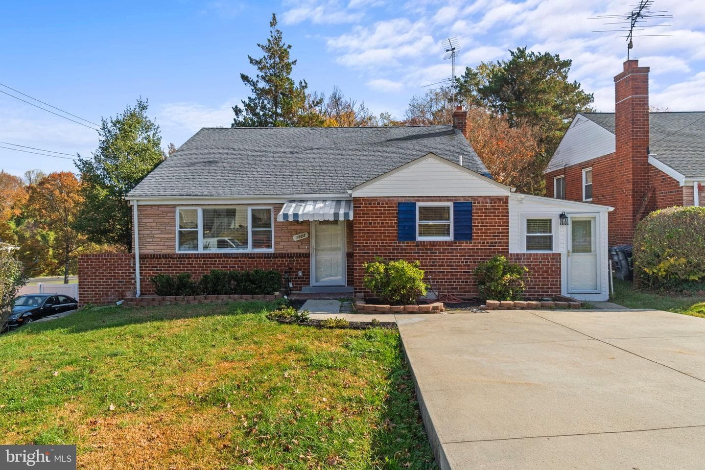 1822 Campbell Drive photo 3