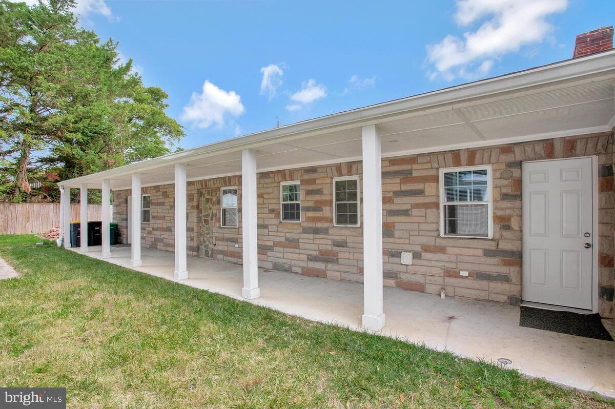 7912 Bellefonte Lane photo 10