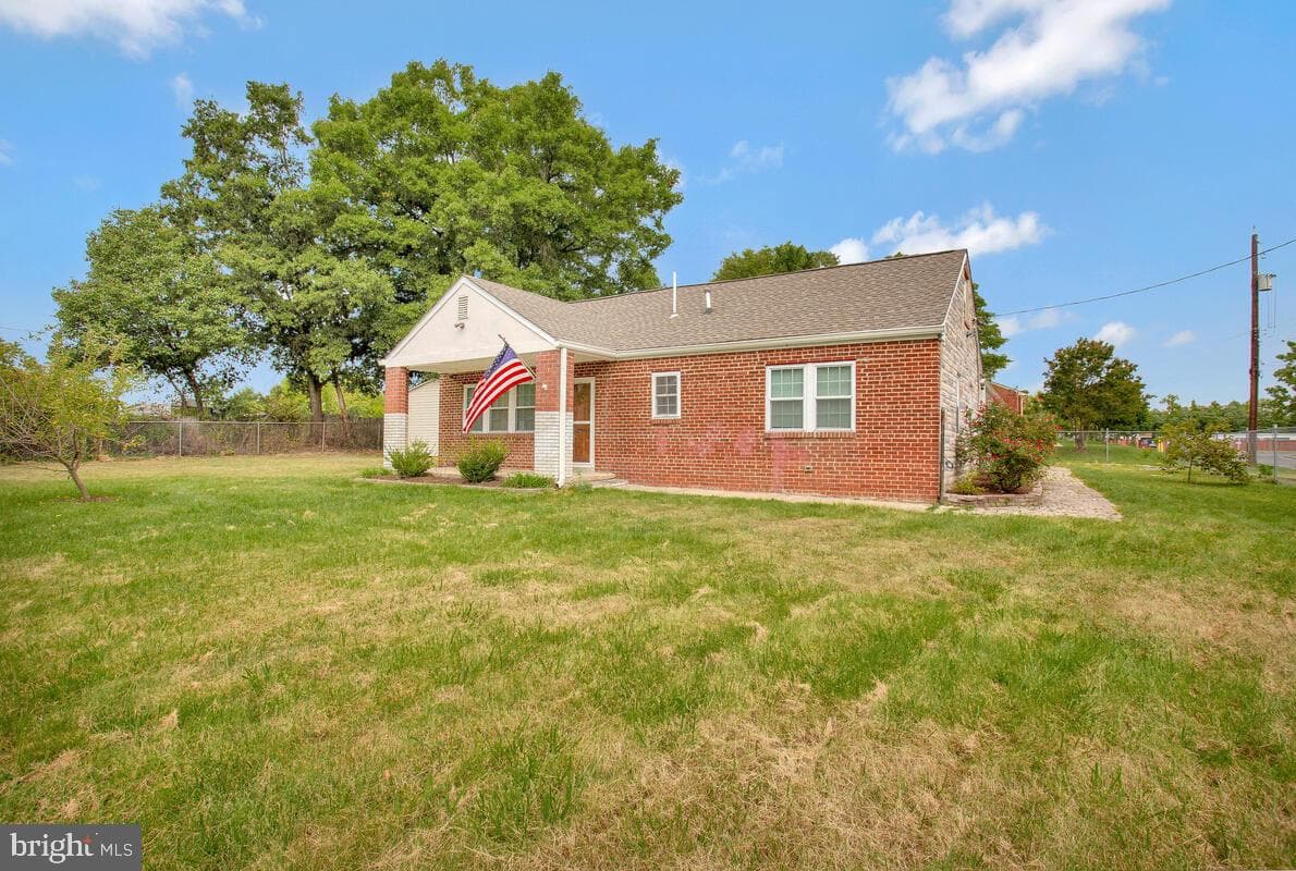 7912 Bellefonte Lane photo 5