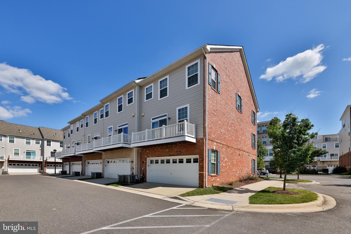 1635 Wesbourne Drive photo 45