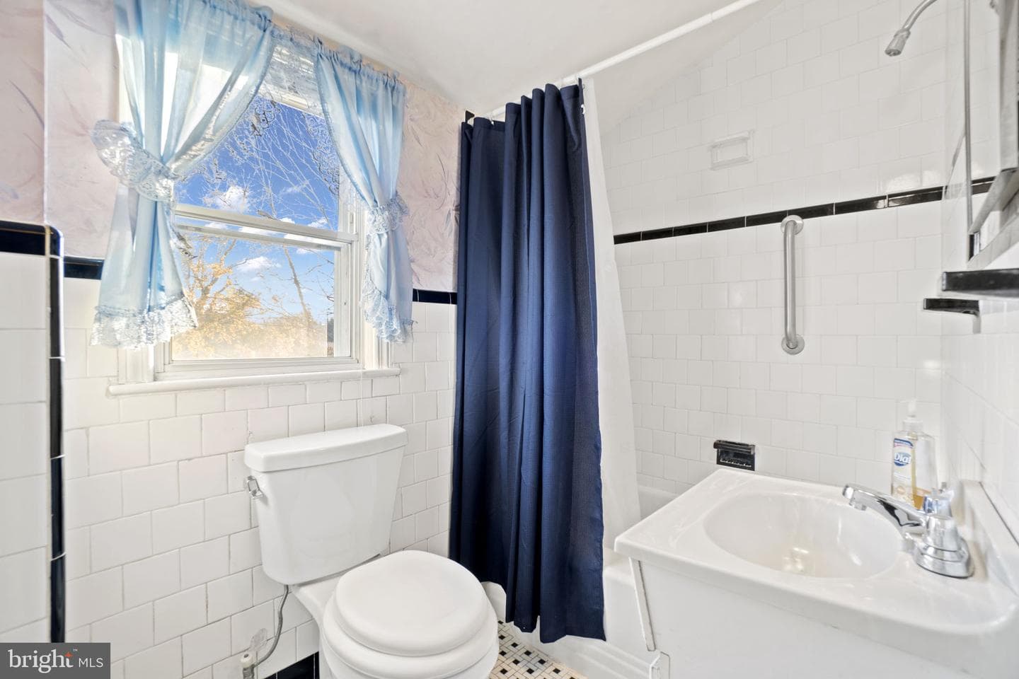 4915 Tecumseh Street photo 5