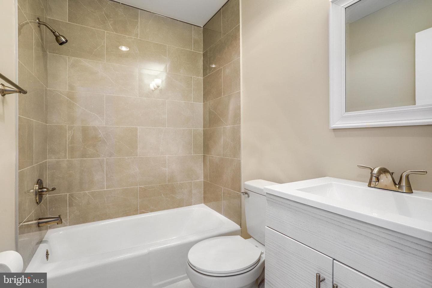 4427 Romlon Street #302 photo 32