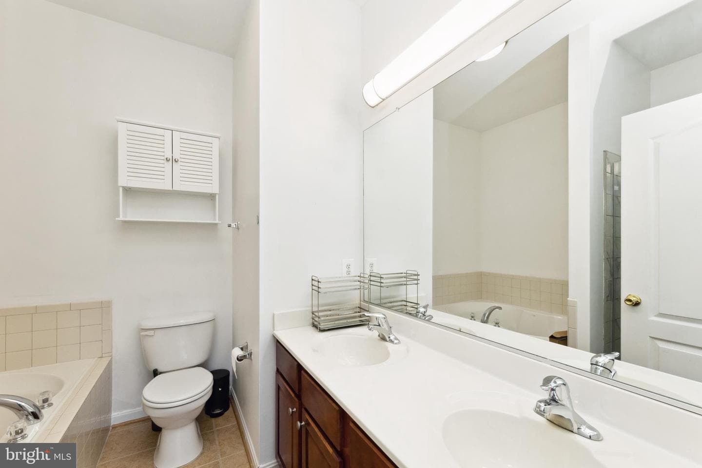 5621 Hartfield Avenue photo 13
