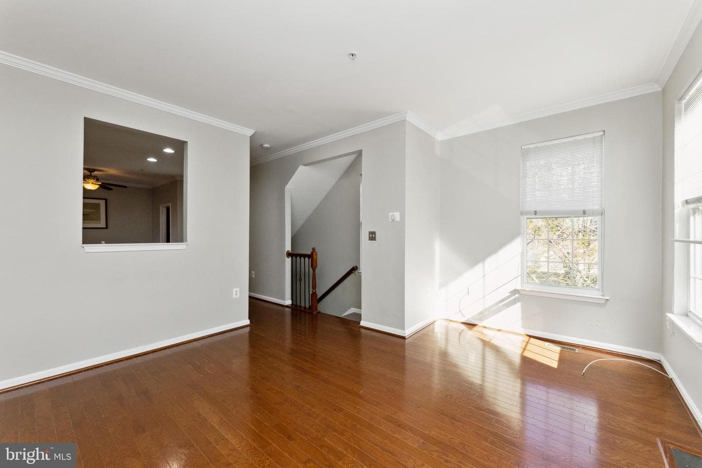 5621 Hartfield Avenue photo 4