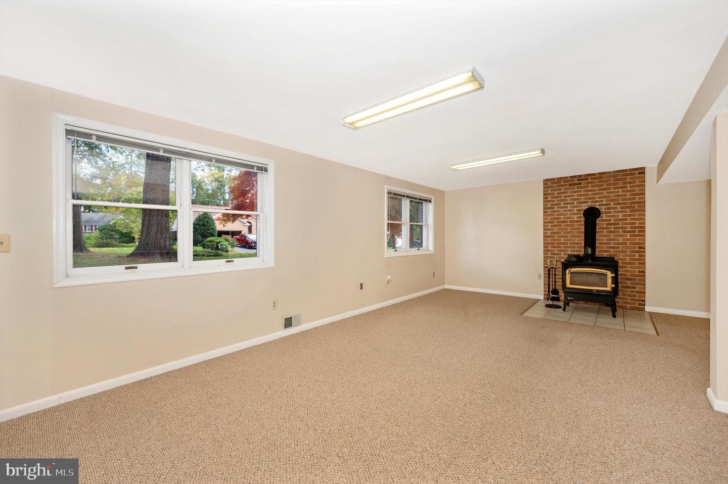 8411 Church Lane photo 15